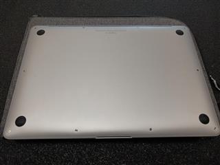 APPLE MACBOOK AIR A2337